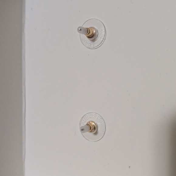 Disney x Baublebar Cruella de Vil Earrings. OS - Picture 4 of 6